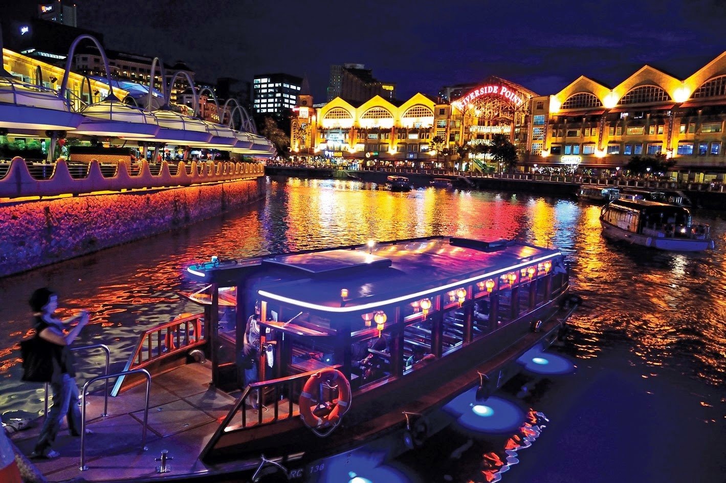 Bến Clarke là bến sông có lịch sử hơn 150 năm ở Singapore