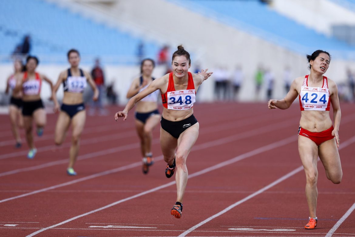 Quách Thị Lan được ra sân tập sau một tuần tập chạy ở Olympic Tokyo